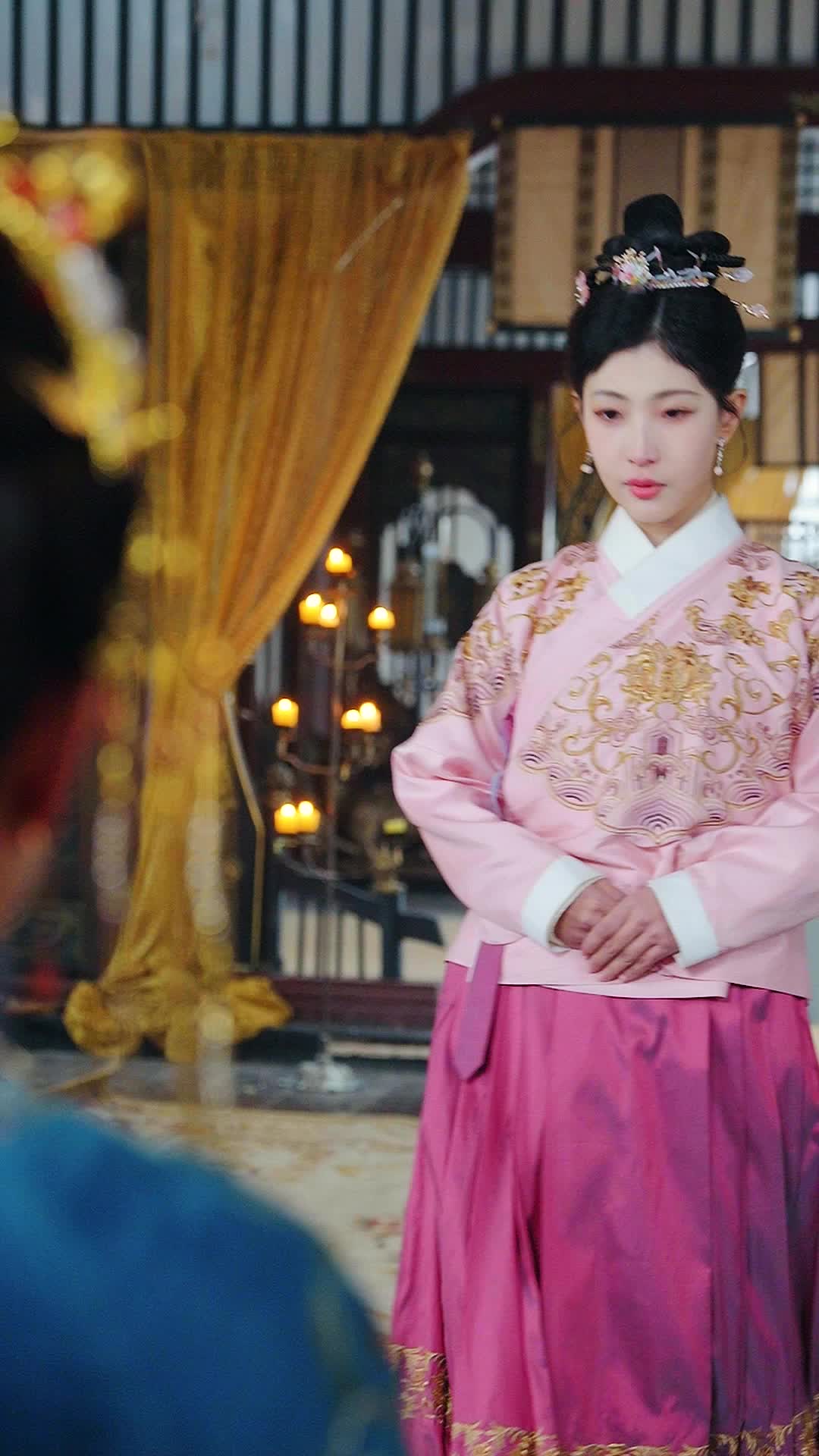 Episodio 33 - La jaula dorada del Emperado